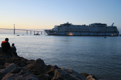 Le Symphony of the Seas flotte à Saint-Nazaire