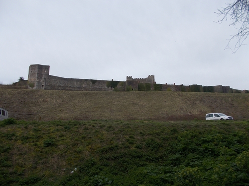 * Le château de Douvres