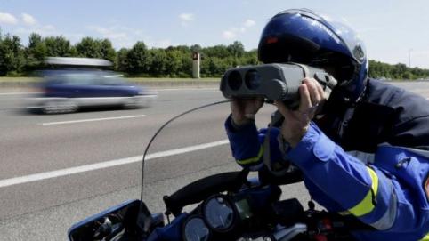 Résultat de recherche d'images pour "radar jumelle autoroute"