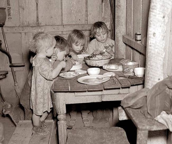 photos historiques diner noel durant la grande depression   40 photos historiques à ne pas louper   vintage photo passe image historique histoire 