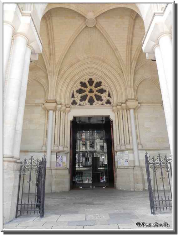 Bordeaux - L'église Saint Louis des Chartrons