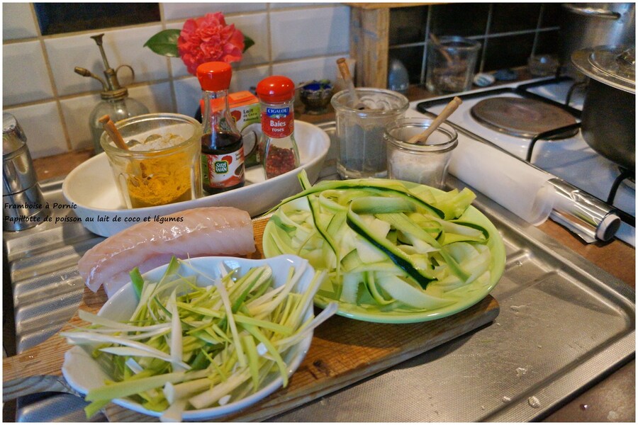 Poireau émincé et courgette en tagliatelle