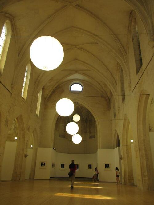 L'église désaffectée Sainte-Anne à Arles 