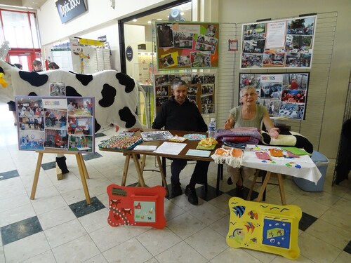 Le forum des Associations dans la galerie marchande d'Auchan..