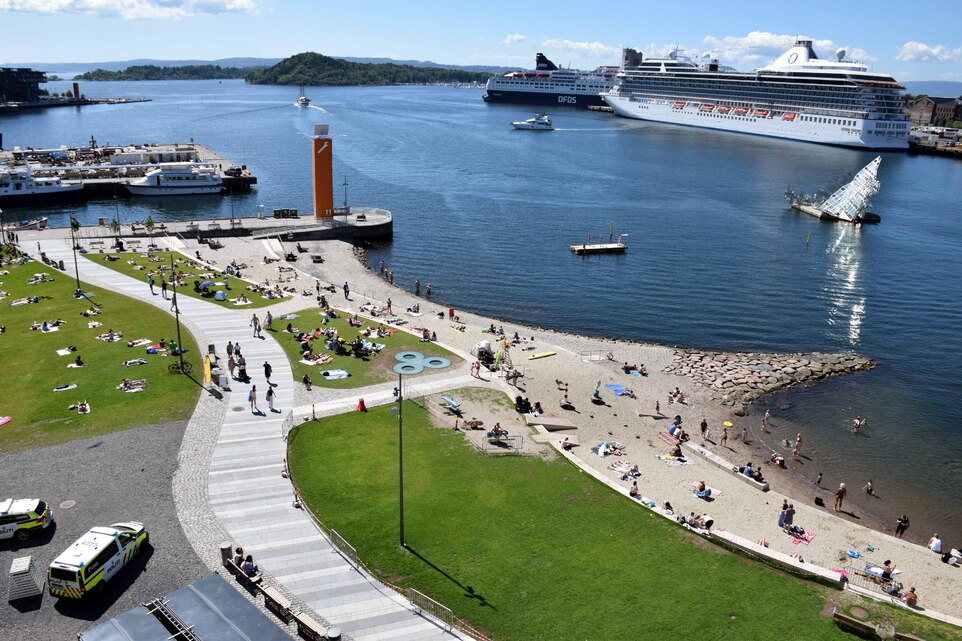 Oslo - La plage de Bjønika vue du toit de l'opéra