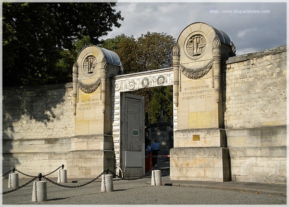 Mur des Fédérés Père Lachaise 4