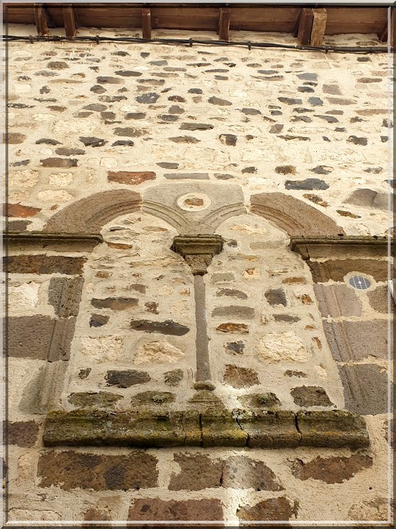 949 - Mur de Barrez dans l’Aveyron (12)