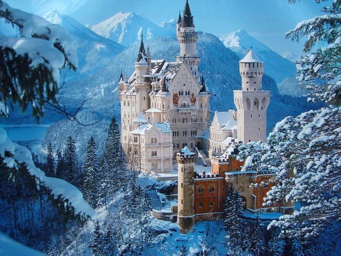 23 châteaux les plus beaux et magnifiques au monde