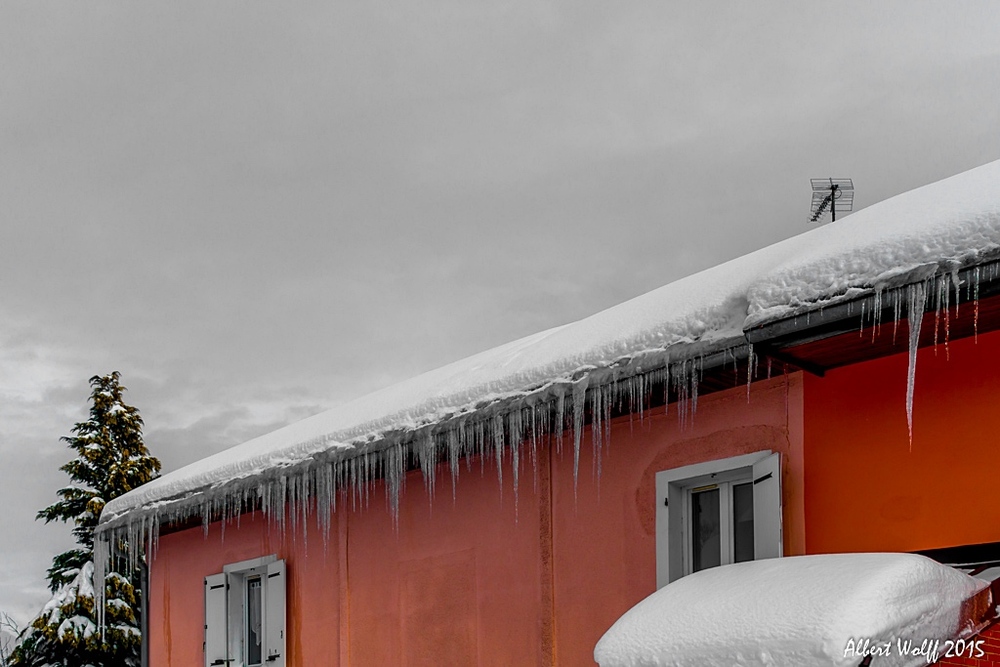 La  neige, c'est aussi  de la couleur...