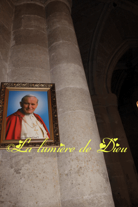 Moustiers Sainte Marie : L'église Notre-Dame de l'Assomption