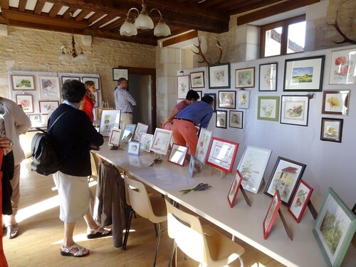 L'exposition des aquarellistes de Villiers le Duc, a eu lieu le jour du Marché Gourmand...