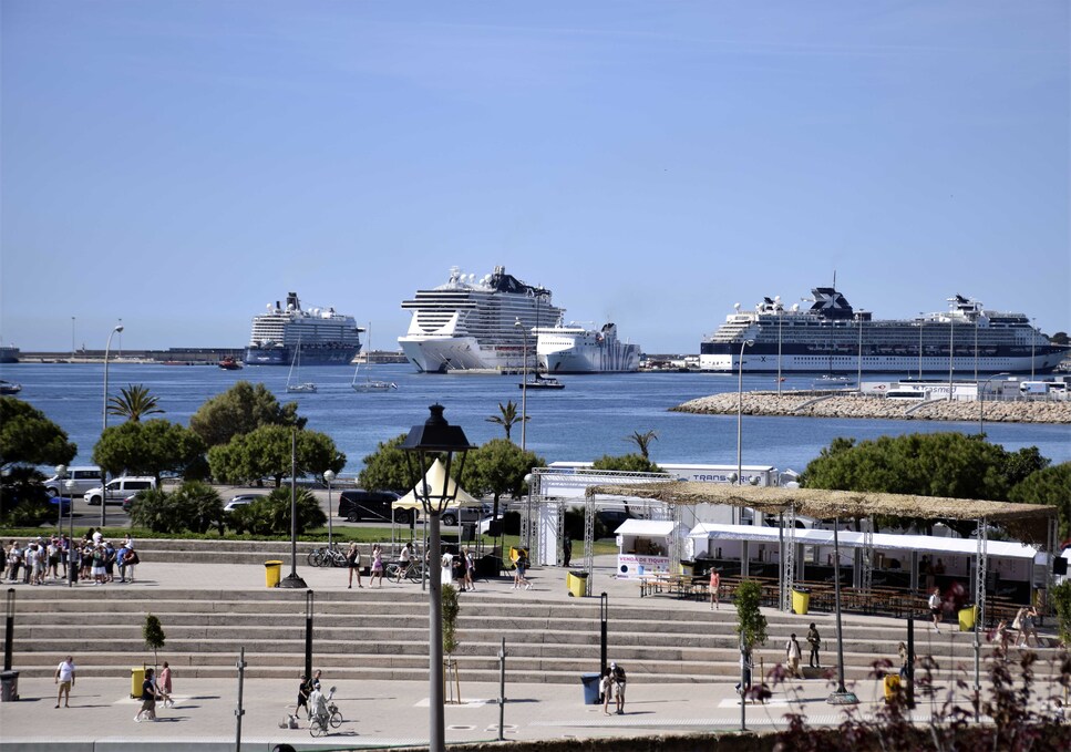 Palma - Le port et les bateaux de croisière