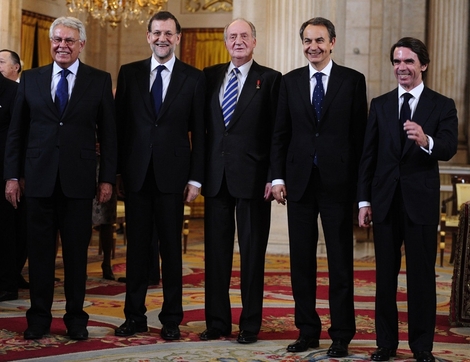 El Rey Juan Carlos con los 4 Presidentes de Gobierno desde 1982 hasta hoy
