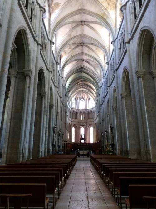 L'église abbatiale de Saint-Antoine-l'Abbaye