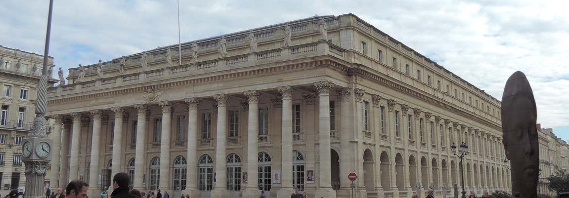 le grand théatre à Bordeaux