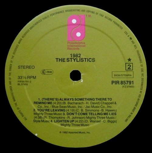 1982 : The Stylistics : Album " 1982 " Philadelphia International Records FZ 37955 [ US ]