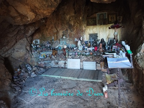 Saint Raphaël, la grotte saint Honorat (Sainte Baume)