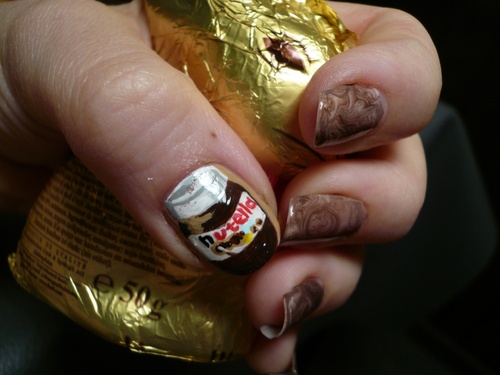 Nail art Nutella