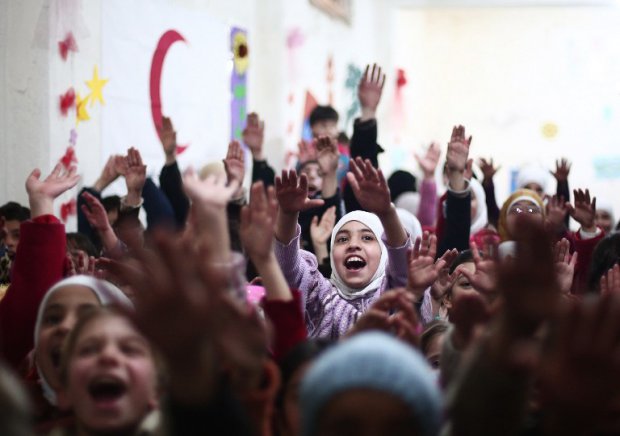 Une fête pour enfants organisée par le Croissant-Rouge dans un centre d'aide psychologique à Douma, le 27 novembre 2014 (AFP / Abd Doumany)