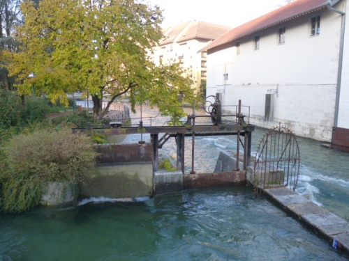       ANNECY,  LA VENISE DES ALPES