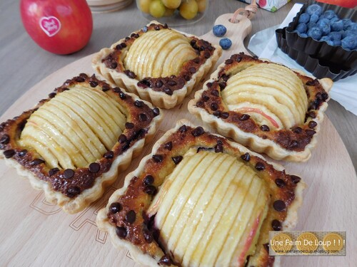 Tartelette amandine aux myrtilles & pomme