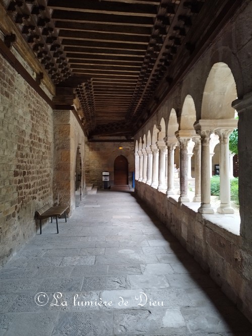 Fréjus, le cloître de la cathédrale saint Léonce
