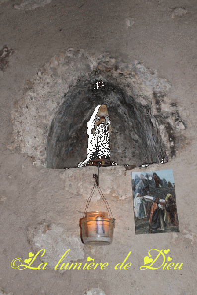 Moustiers Sainte Marie : L'église Notre-Dame de l'Assomption