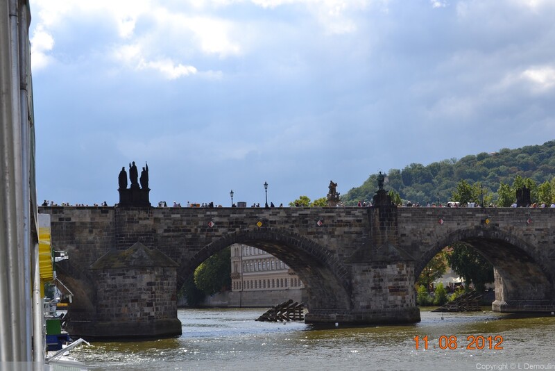 PRAGUE AU FIL DE L'EAU