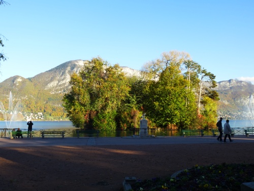       ANNECY,  LA VENISE DES ALPES