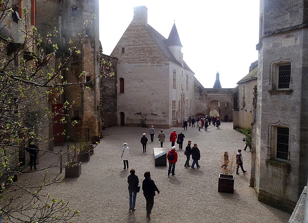 Un beau voyage à Châteauneuf en Auxois avec l'Association Culturelle Châtillonnaise