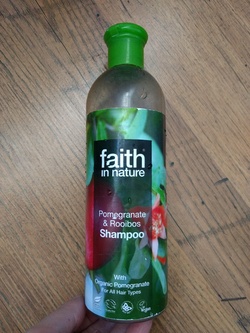 Shampooing "Faith in Nature" 