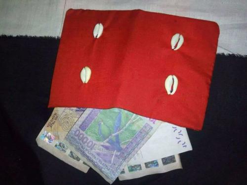 porte feuille magique  qui produit de l'argent