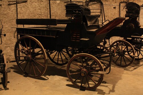 les voitures d'attelage du Haras d'Uzès