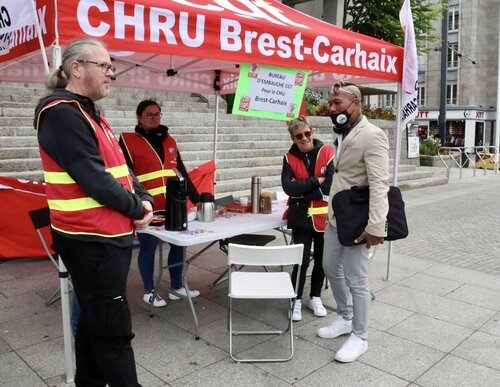 Brest. Face aux problèmes de recrutement à l’hôpital, la CGT organise un bureau d’embauche. ( OF.fr - 11/05/22 - 19h23 )