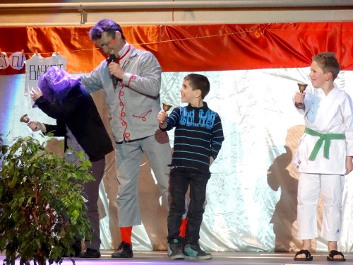 Un joli spectacle de cirque donné au cours des Lauriers du sport 2013
