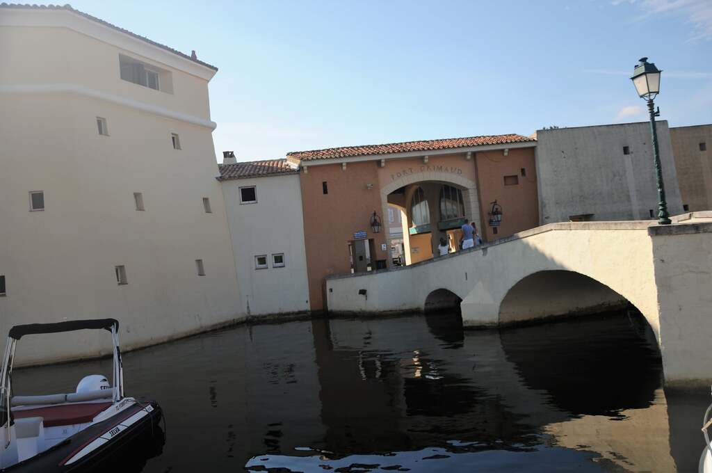 Port Grimaud (2)...A suivre