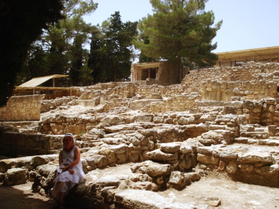 VISITE D'UN SITE ARCHEOLOGIQUE A  CNOSSOS  EN GRECE  JUIN 2014   (3)