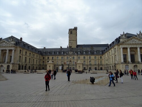 Dijon: autour du palais des Ducs de Bourgogne (photos)