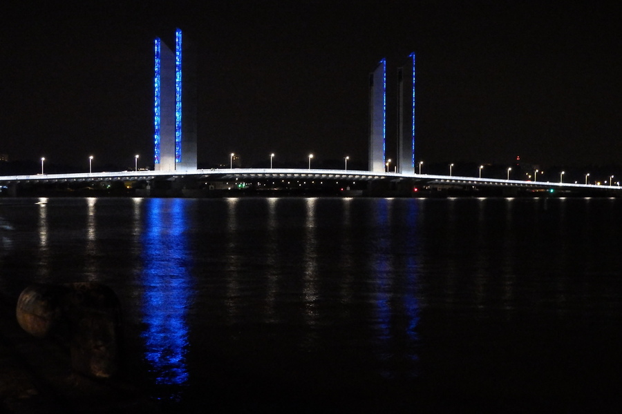 Le soir de la fête du fleuve à Bordeaux