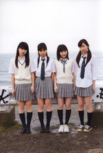 Juice=Juice 1st OFFICIAL PHOTO BOOK