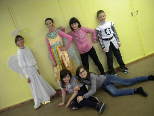 cARNAVAL AU GYMNASE VERLAINE