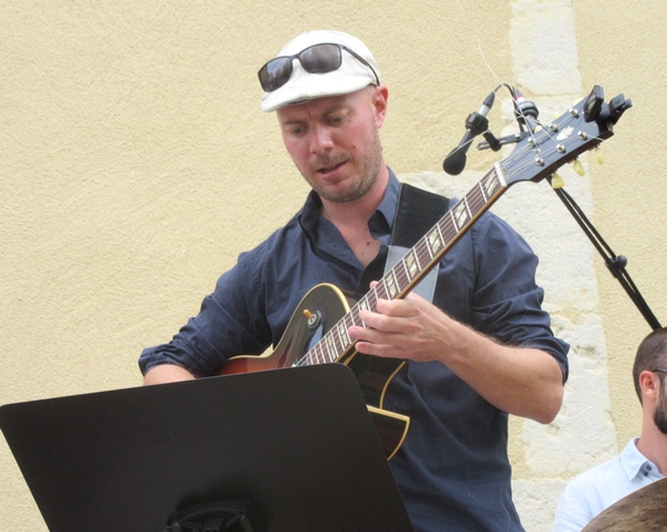 Le Vincent Périer Quintet a ravi les Châtillonnais au jardin de la Mairie...