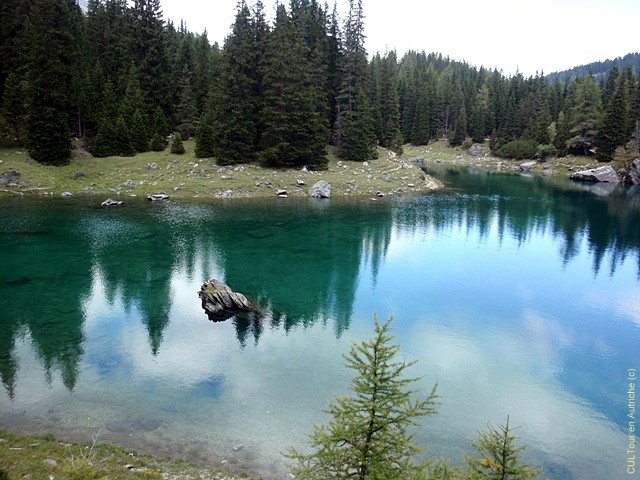 Lac-d-Obernberger-See-et-ses-eaux-emeraude--Tyrol-.JPG