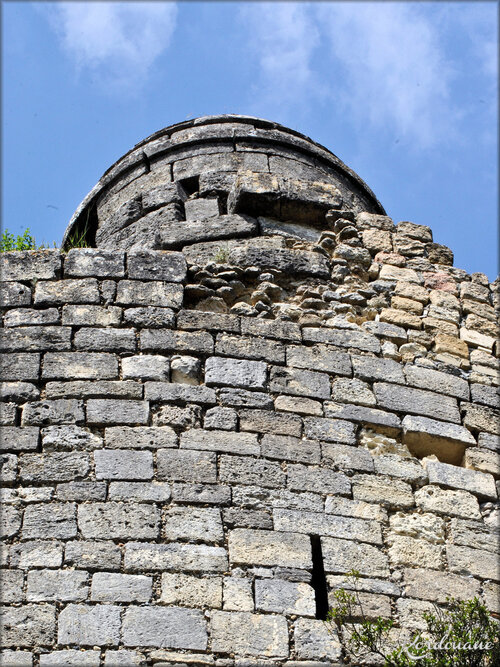 Photos du donjon du XIVème siècle - château médiéval de Langoiran
