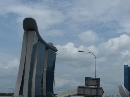 singapour - achitecture moderniste et nature domestiquée