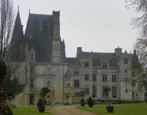 Le château de Fontaine-Henry