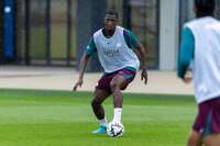 season psg training soccer the goal is to win the match 