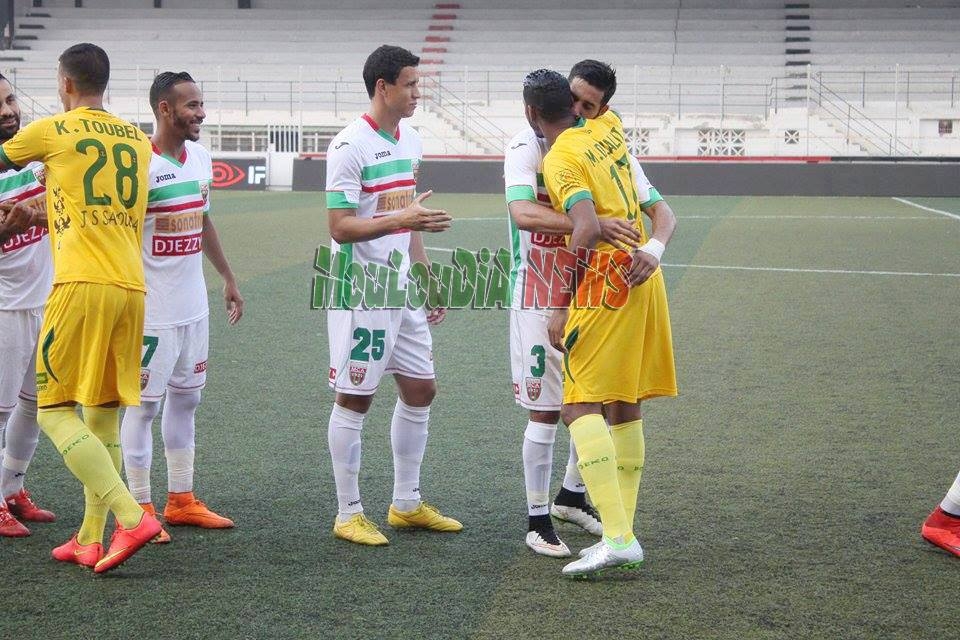 Samedi 29.8.2015 à huis clos MCA-JS Saoura 0-0