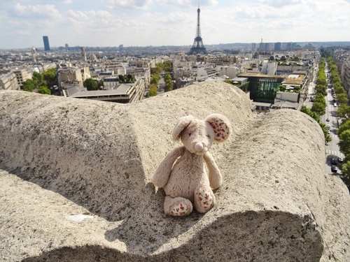 Pas de triomphe sous les arcs!