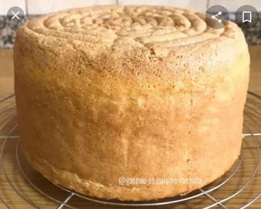 Peut être une image de gâteau et texte qui dit ’@gateau et cuisine rachida’